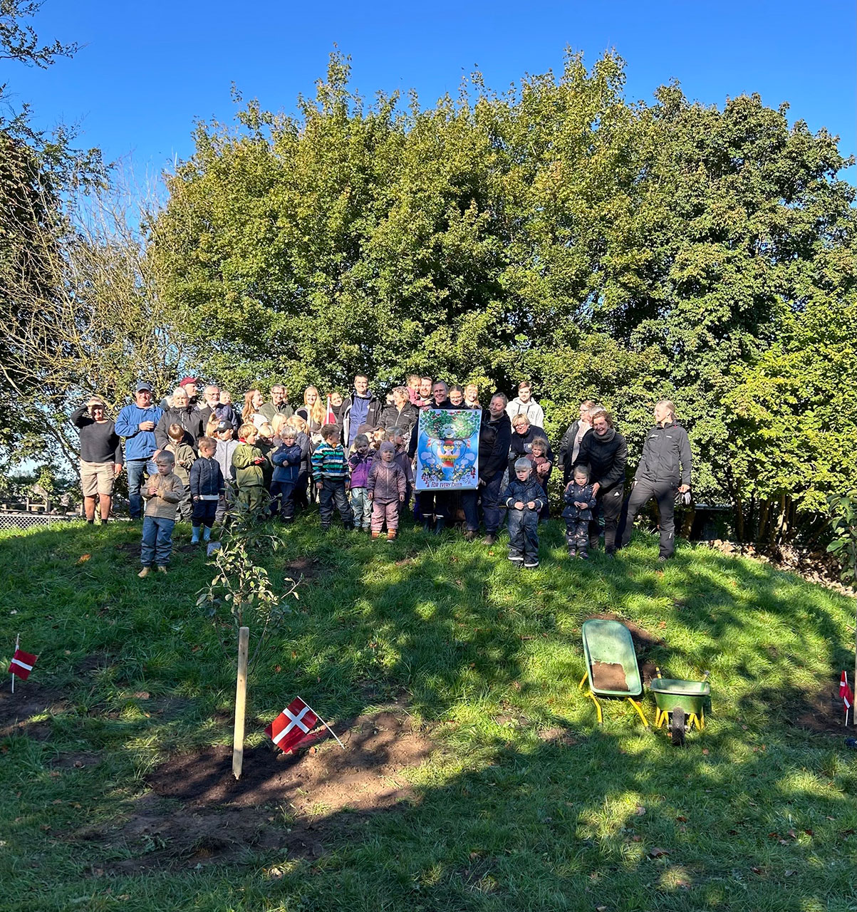 Pragtfuld hilsen fra Børnehuset Stjerneskuddet - Plant et Træ